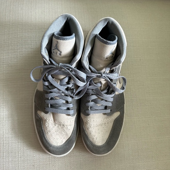 Nike Men's Air Jordan 1 Mid Basketball Shoes - Coconut Milk - Picture 4 of 5